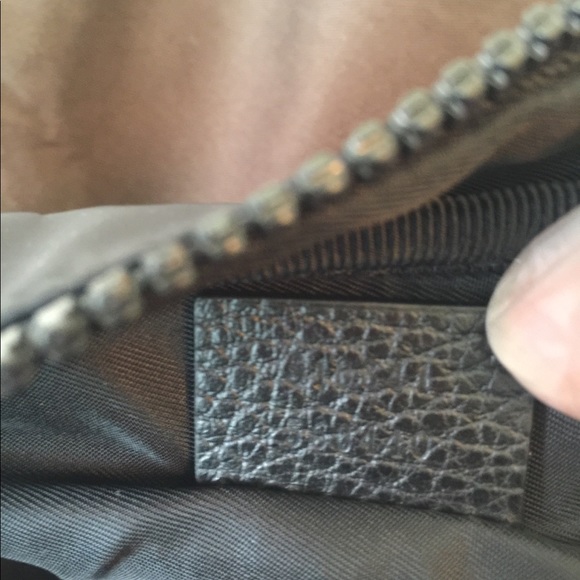 Gucci Toiletry Bag - Picture 5 of 8